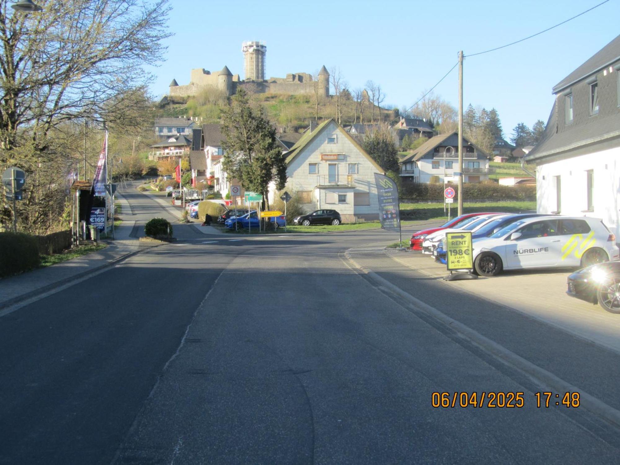 Hotel Zur Burg Nuerburg エクステリア 写真