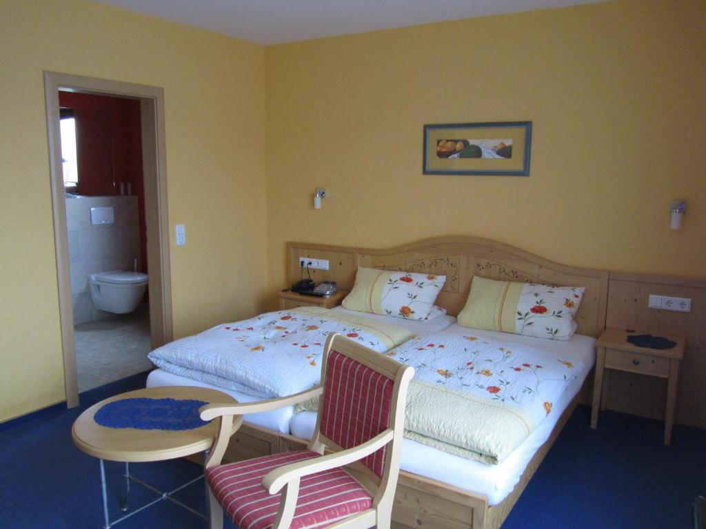 Hotel Zur Burg Nuerburg 部屋 写真